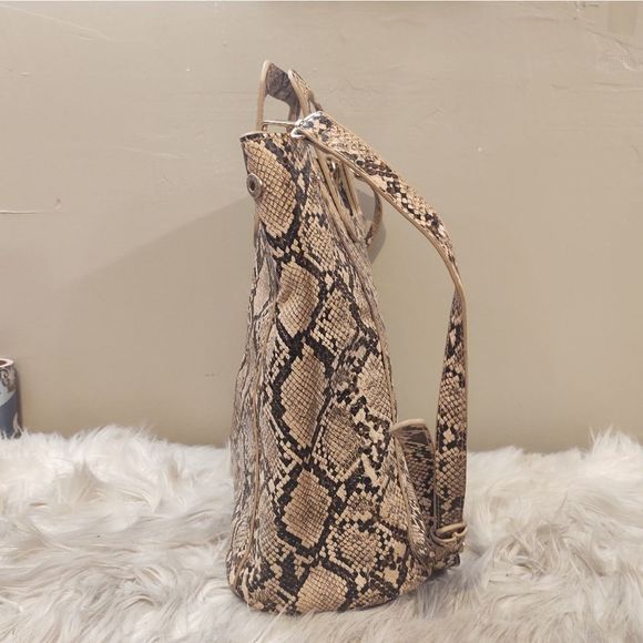 Urban Expressions | Large Faux Snakeskin Bag - Picture 5 of 12
